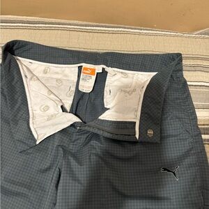 Puma Men's Gray Checkered Hybrids